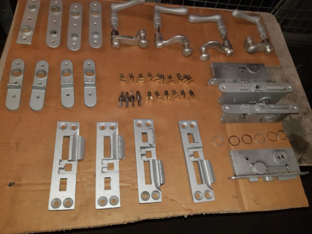 Aramturen Neu B3Y